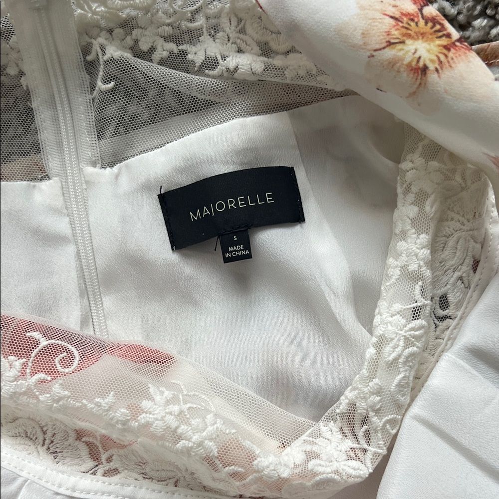 Like New! MAJORELLE Maggie Dress in White Zinnia Maxi in Size S - Picture 10 of 16